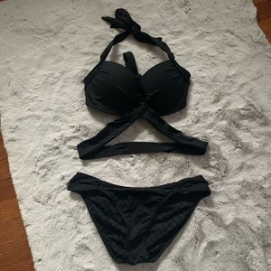 💋 NWOT VS two piece bikini with cross tie